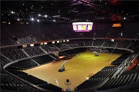 尤其是在对 尤其是在对